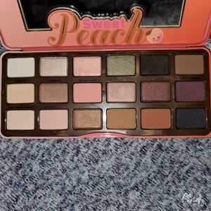 Too Faced Sweet Peach pallete